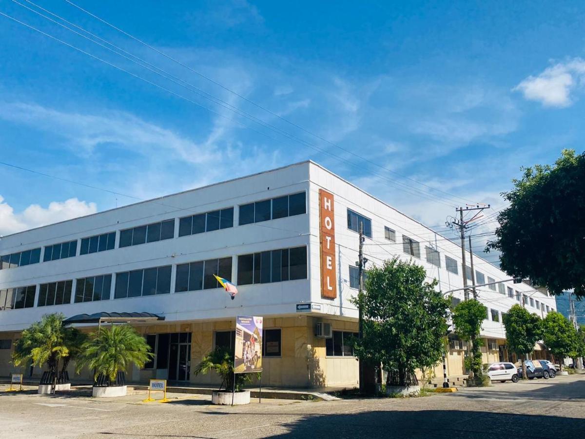 Hotel Mall Santana Del Rio La Dorada Luaran gambar